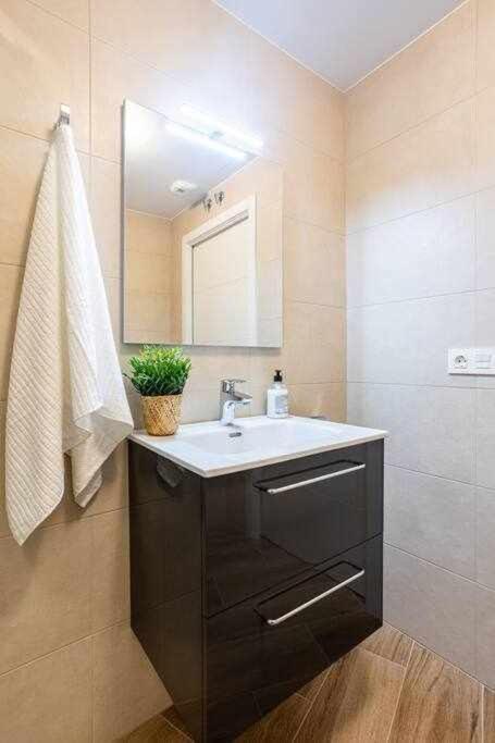 Coimbra Etxea Precioso Piso Recien Estrenado Apartment Bermeo Exterior foto