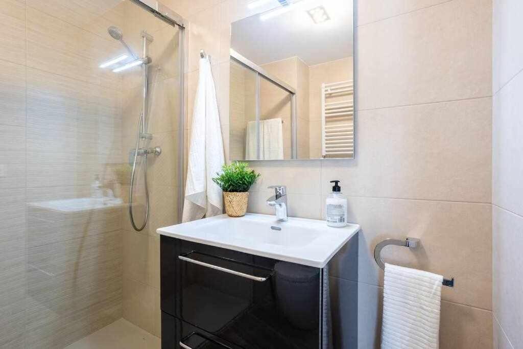 Coimbra Etxea Precioso Piso Recien Estrenado Apartment Bermeo Exterior foto