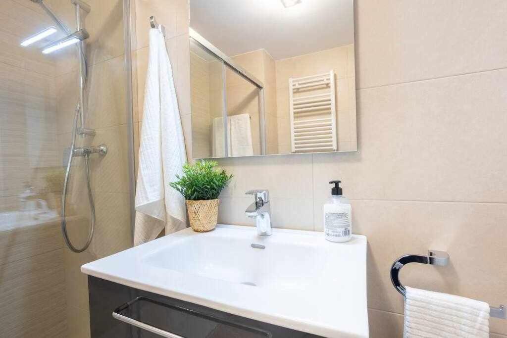 Coimbra Etxea Precioso Piso Recien Estrenado Apartment Bermeo Exterior foto